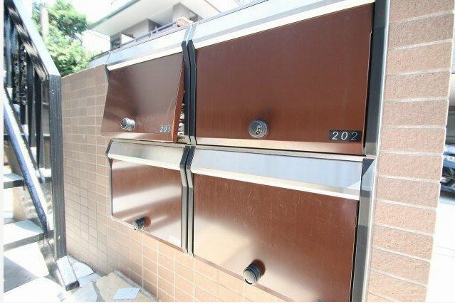 新井薬師前駅 徒歩6分 2階の物件外観写真