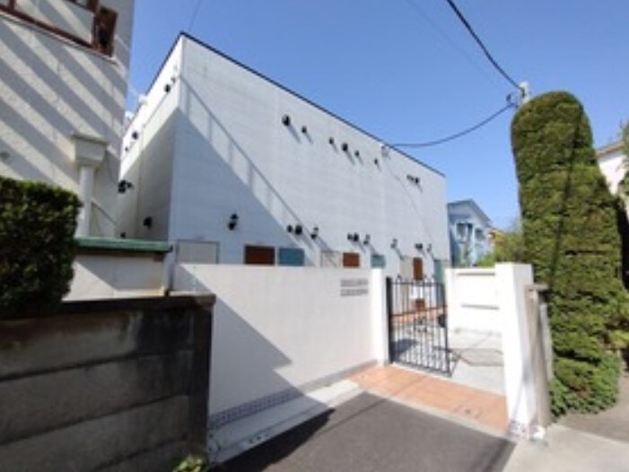 西荻窪駅 徒歩8分の物件外観写真