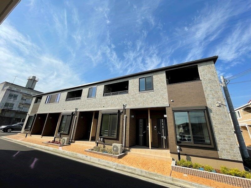 ヴィラ　ドゥ　グレーヌ梅ケ谷Dの物件外観写真