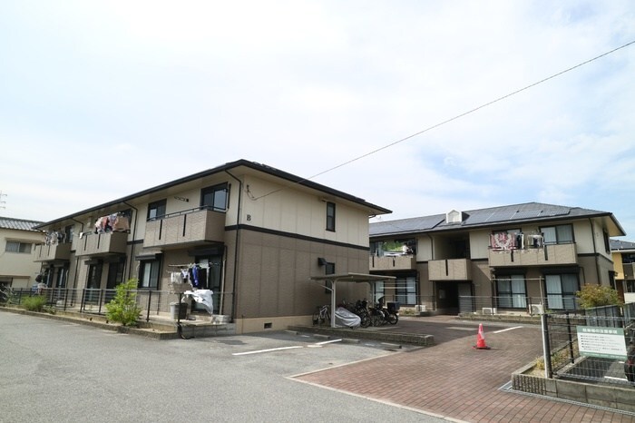 サニーハイツ田寺A棟の物件外観写真