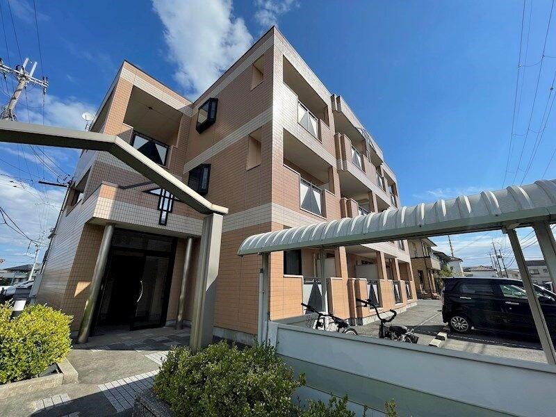 ラフィーヌ上野田の物件外観写真