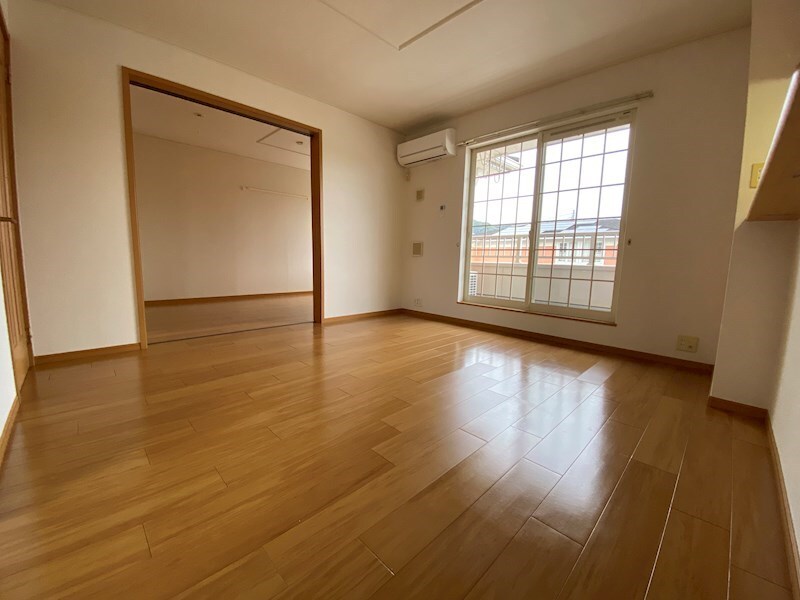 グラン・シャリオBの物件内観写真