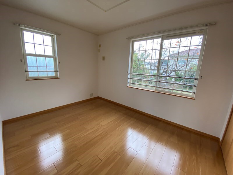 グラン・シャリオBの物件内観写真