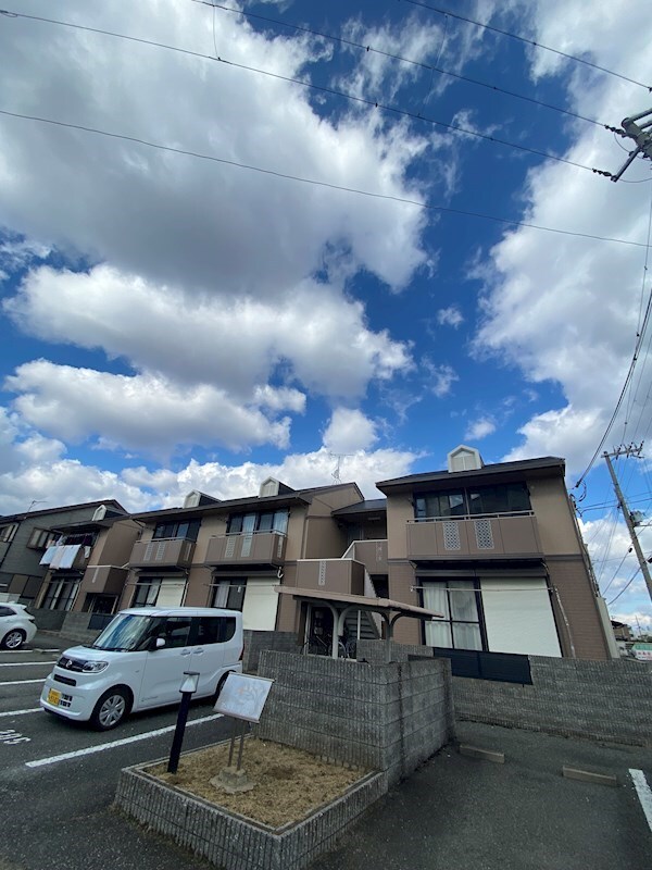 ア・カインドネスの物件外観写真