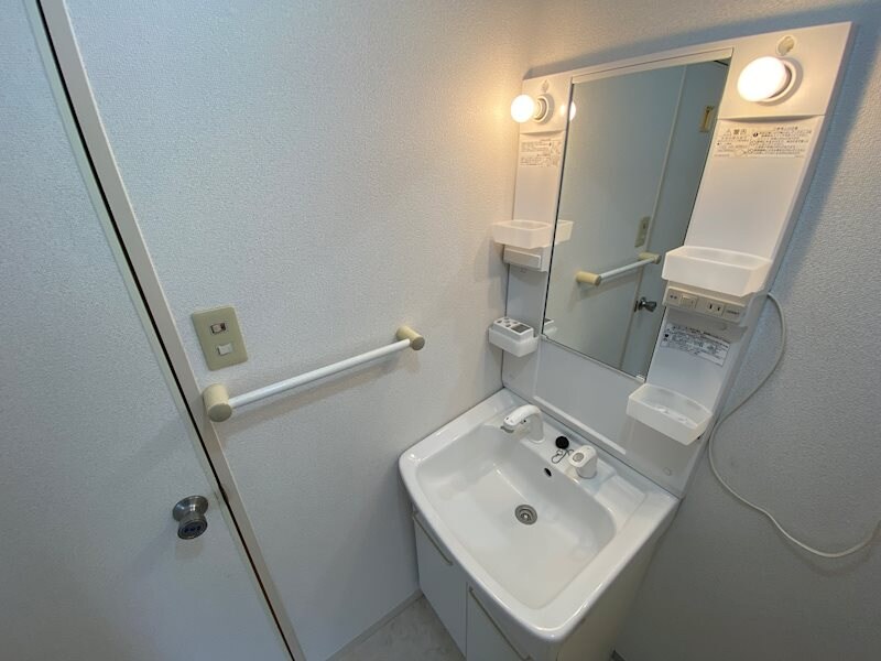 ア・カインドネスの物件内観写真