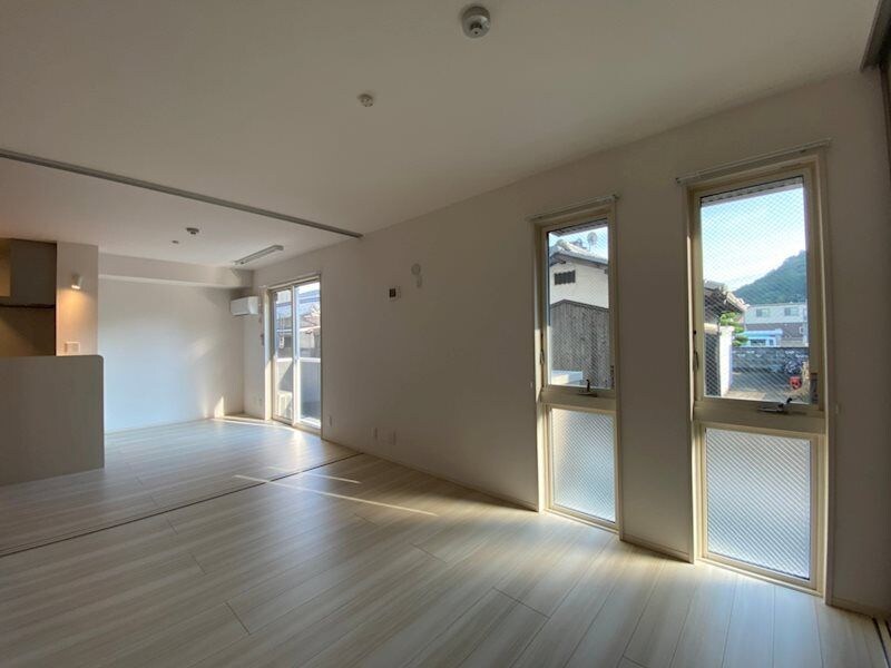 プリムローズ・佳音の物件内観写真