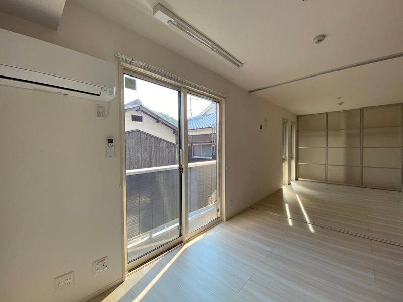 プリムローズ・佳音の物件内観写真