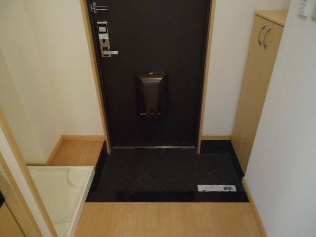 フルハウスA棟の物件内観写真