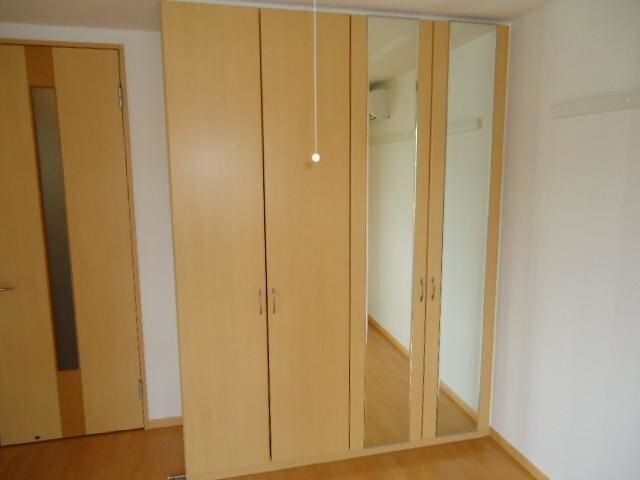 フルハウスA棟の物件内観写真