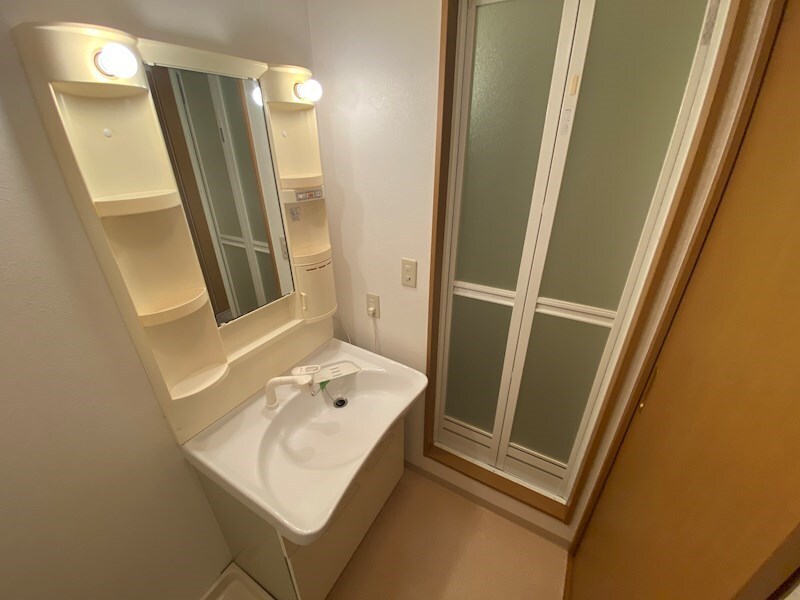 ネオクオーツ幸　弐番館の物件内観写真