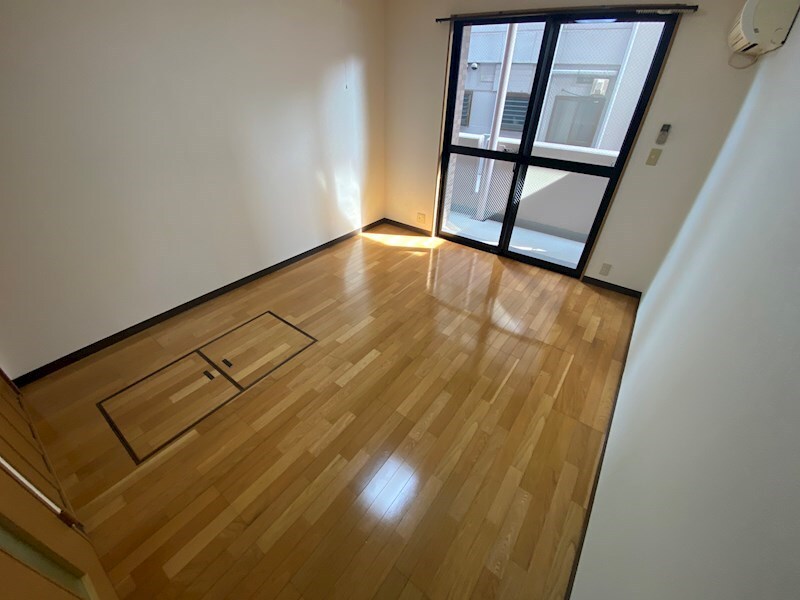 ネオクオーツ幸　弐番館の物件内観写真