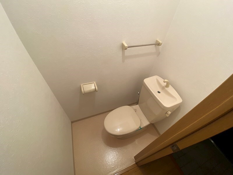 ネオクオーツ幸　弐番館の物件内観写真