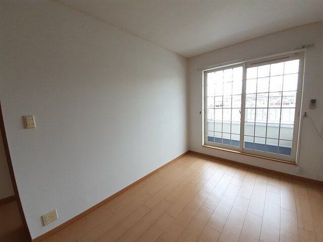 ドルフ・アカネＢの物件内観写真