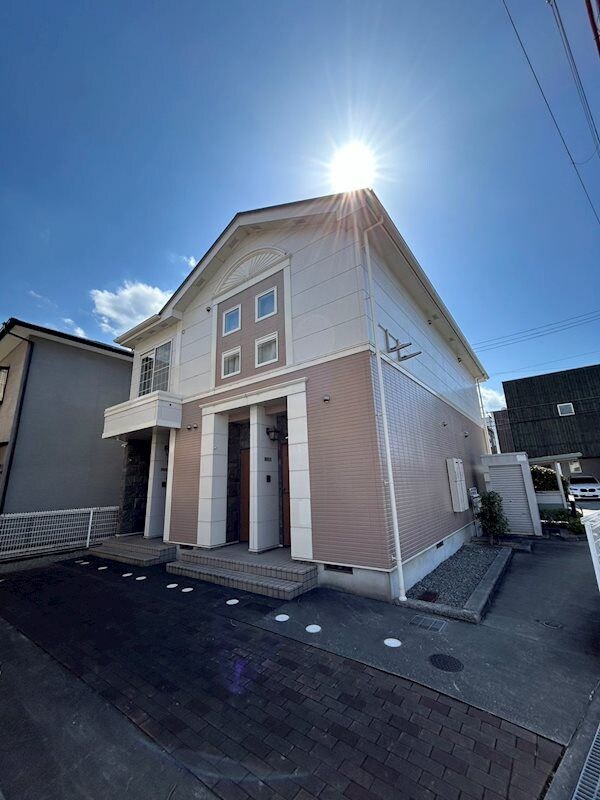 ピュアハウスの物件外観写真