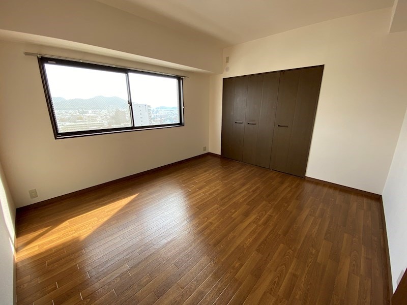 グランドヴュー島本の物件内観写真