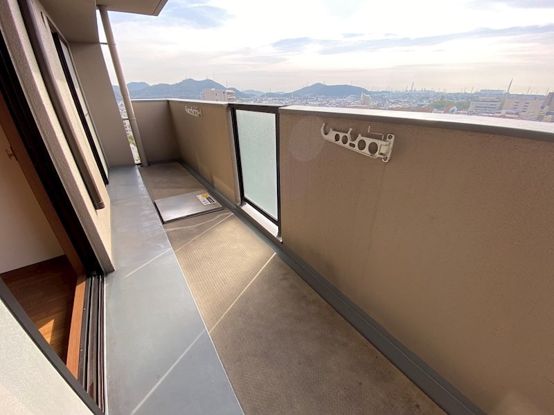 グランドヴュー島本の物件内観写真