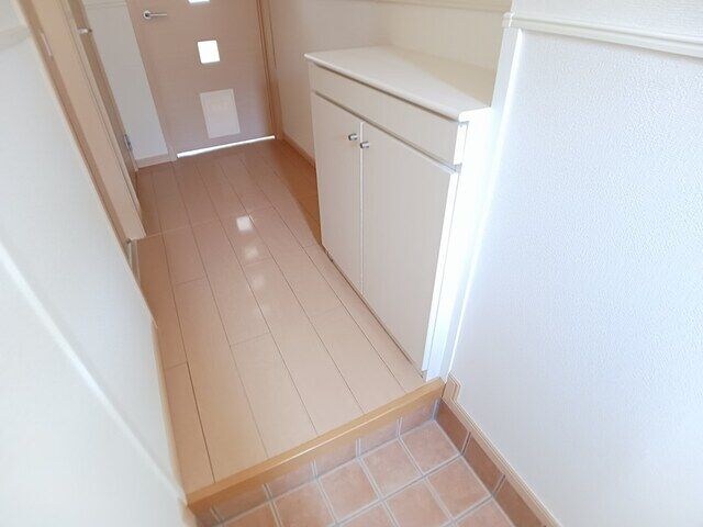 リジュール南条の物件内観写真