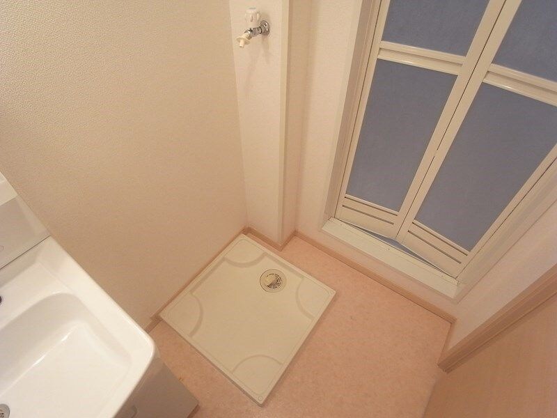 リジュール南条の物件内観写真