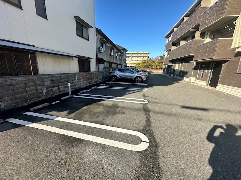 ラフィーネ亀山の物件内観写真