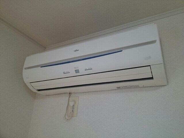 ワイズ　コンブリオの物件内観写真