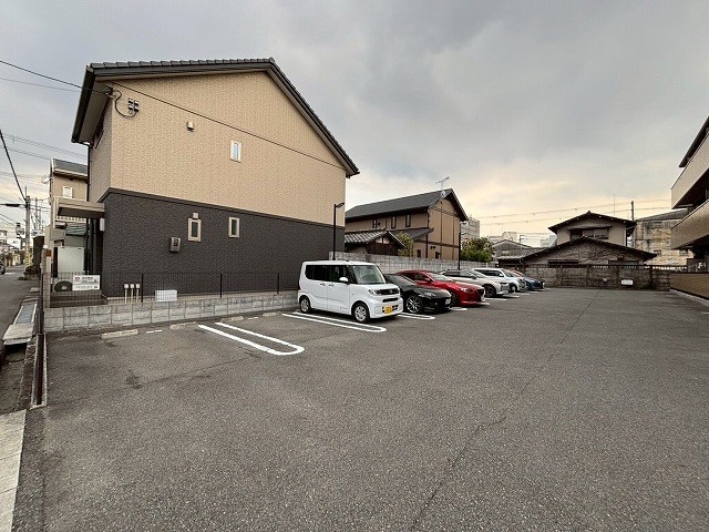 アーク土山の物件内観写真