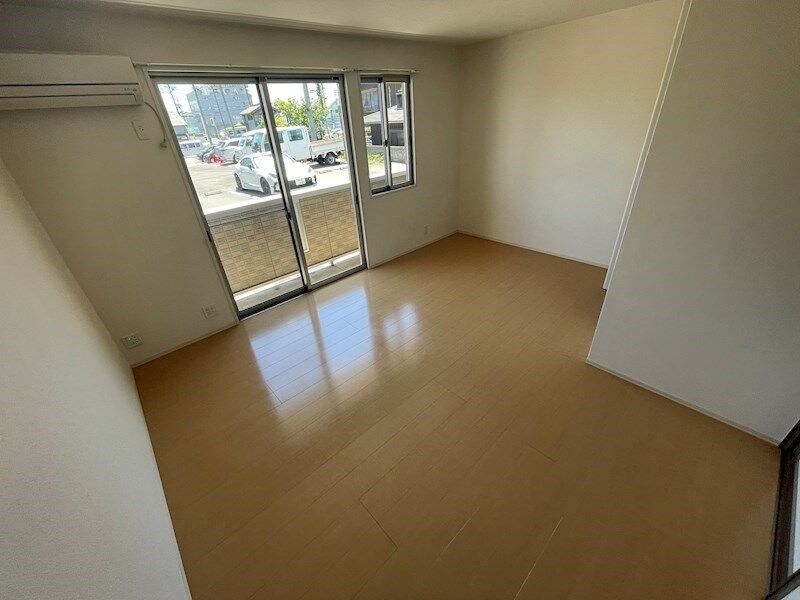 セジュール亀山A棟の物件内観写真