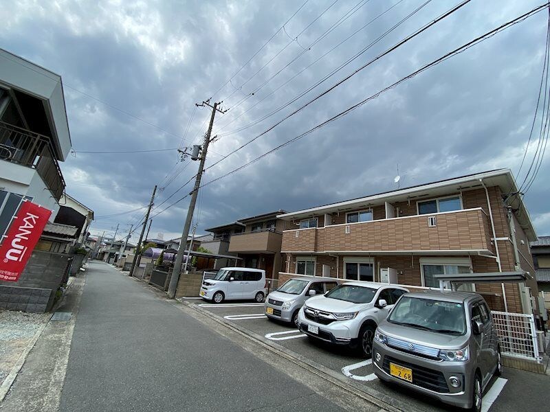 メゾングレースの物件外観写真