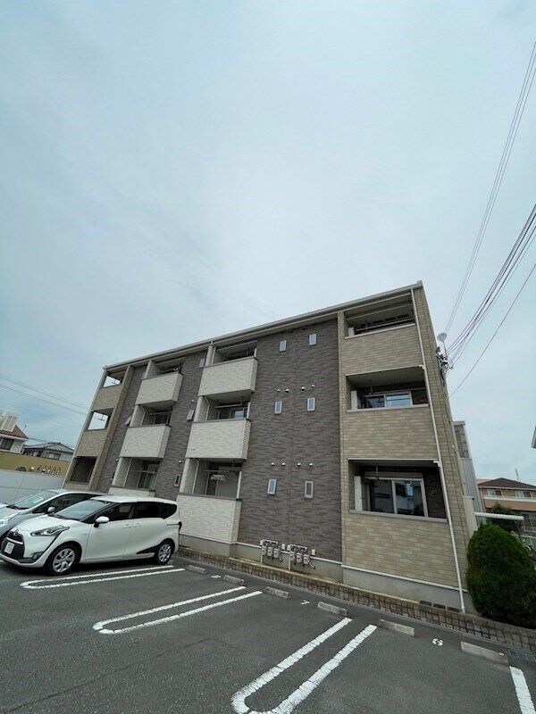 ポエム・ひまわりの物件外観写真