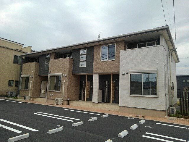 グラース・アンジュＦの物件外観写真