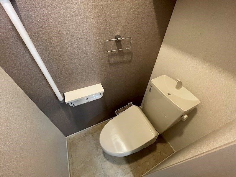 メゾングレーヌ勝原Bの物件内観写真