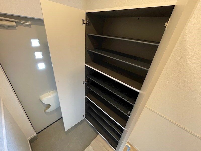 メゾングレーヌ勝原Bの物件内観写真