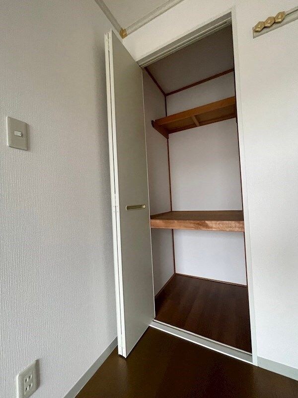 クレスト安室の物件内観写真