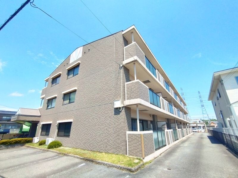 ヴィラ・プリマベーラの物件外観写真