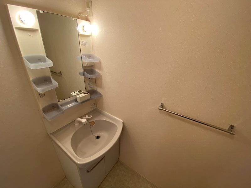 リバーハイツ東堀の物件内観写真