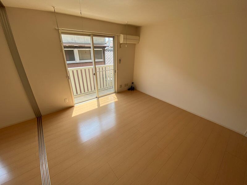 リバーハイツ東堀の物件内観写真