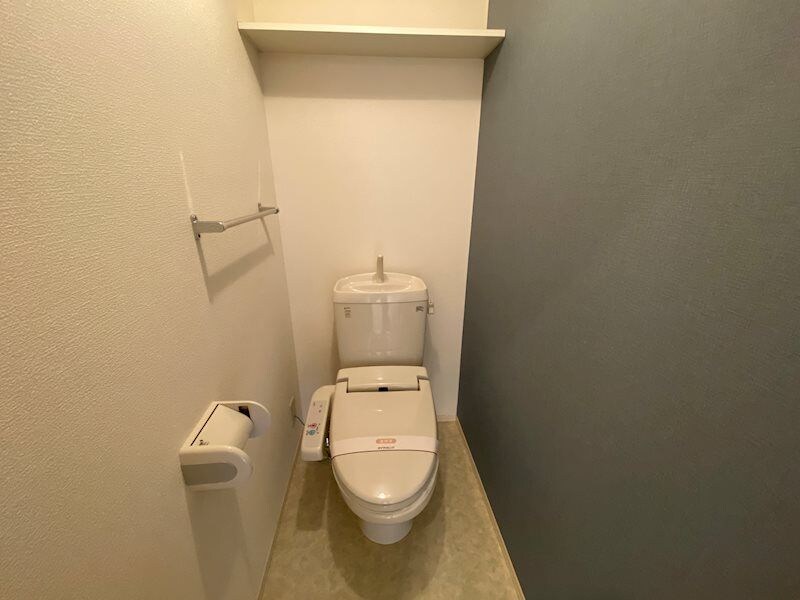 リバーハイツ東堀の物件内観写真