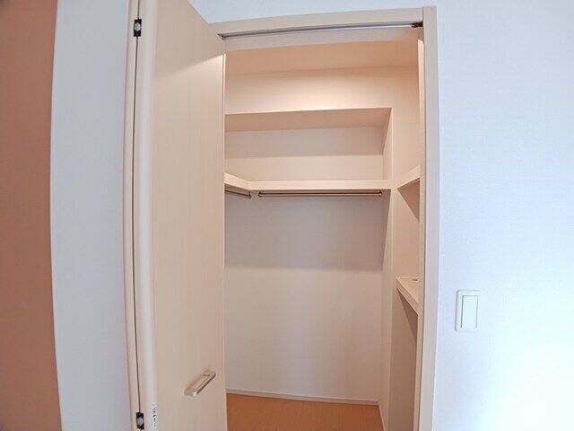 スカイ・ガーデンズの物件内観写真