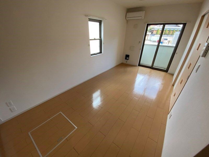 ホワイトローズの物件内観写真