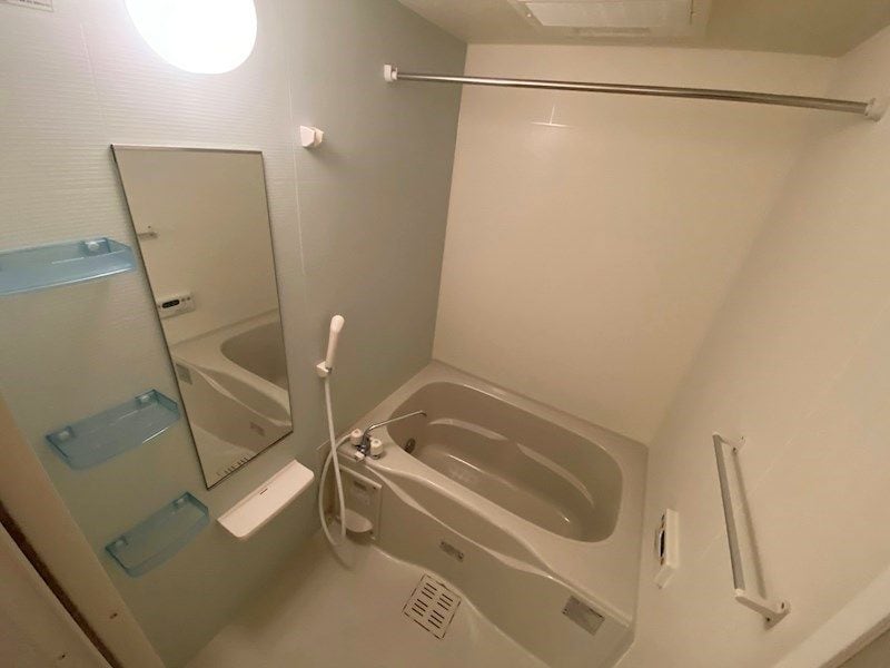 ホワイトローズの物件内観写真