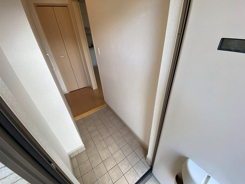 ホワイトローズの物件内観写真