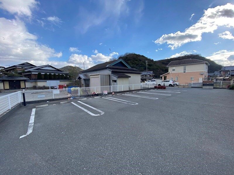 ホワイトローズの物件内観写真