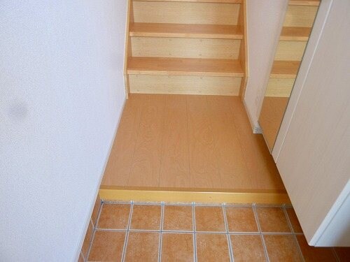 ラフレシールあぼしＤの物件内観写真