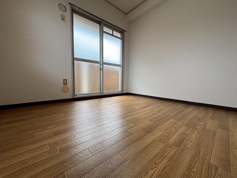 ロイヤルコーポ姫路の物件内観写真