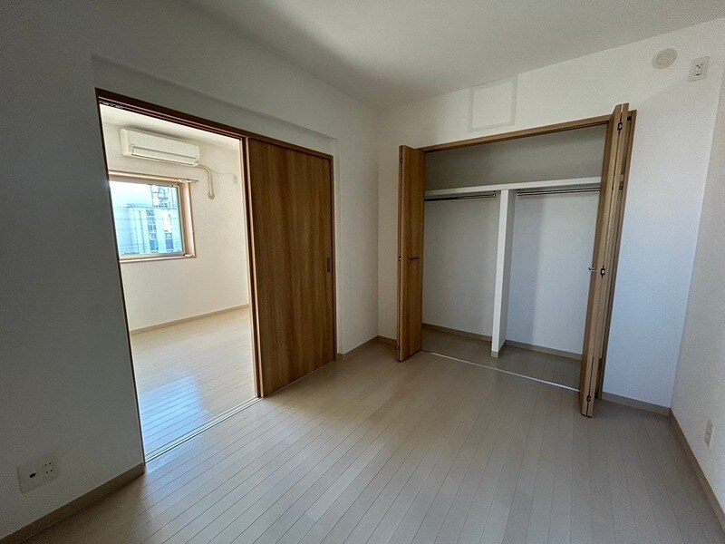 バレンシア三左衛門の物件内観写真