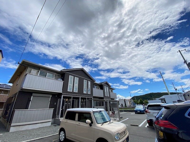 ルミエールの物件外観写真