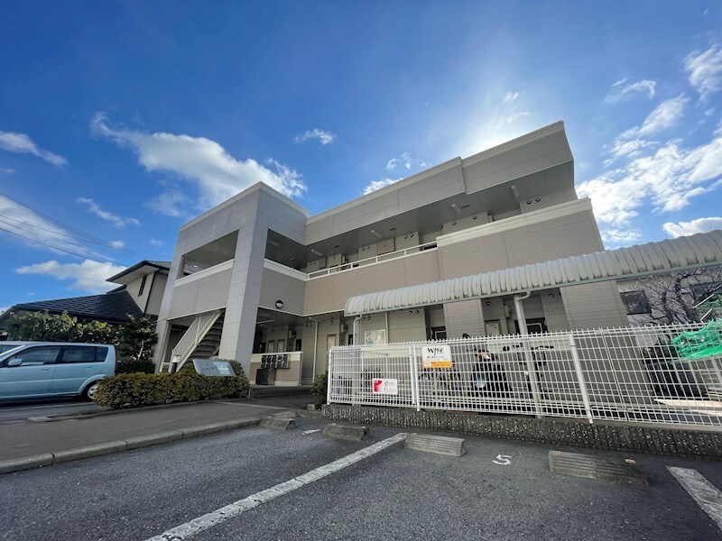 アラモード・Fの物件外観写真