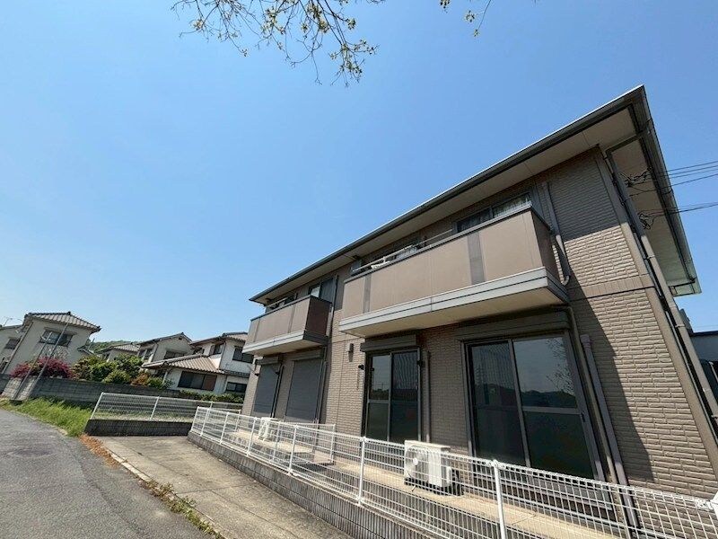 オータム・コートの物件外観写真