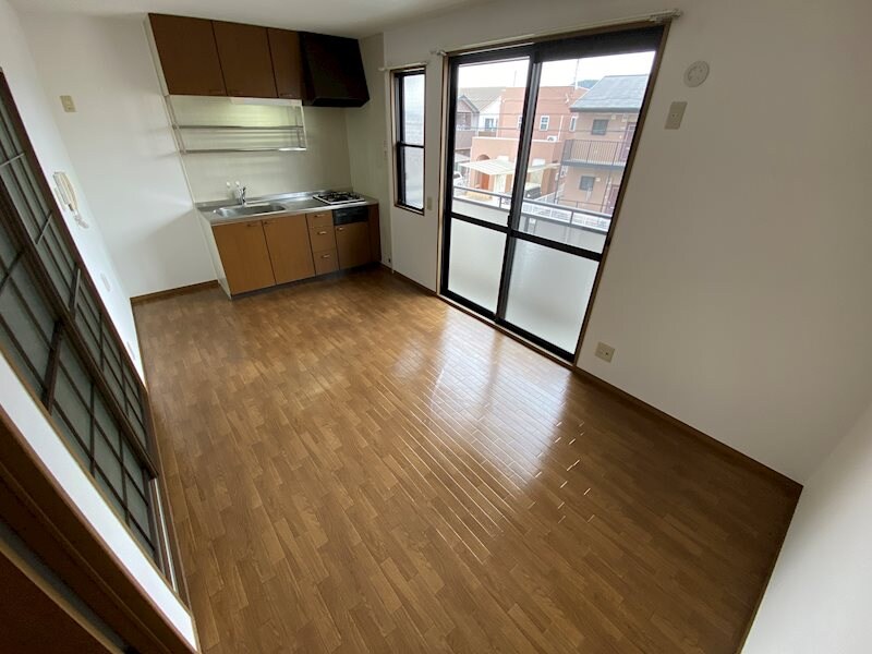 ハイカムールエレガンスの物件内観写真