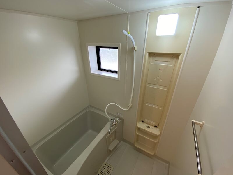 ハイカムールエレガンスの物件内観写真