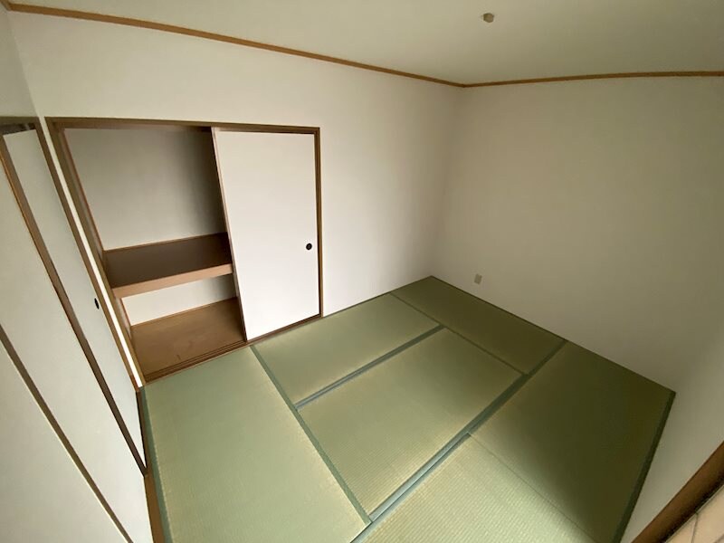 ハイカムールエレガンスの物件内観写真